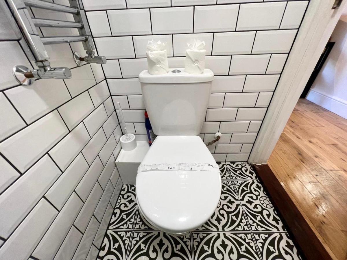 Flat 4, 10 St John'S Apartment บอร์นมัธ ภายนอก รูปภาพ